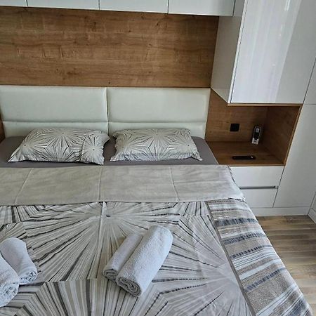 Ralux Apartman Tivat Apartment Ngoại thất bức ảnh