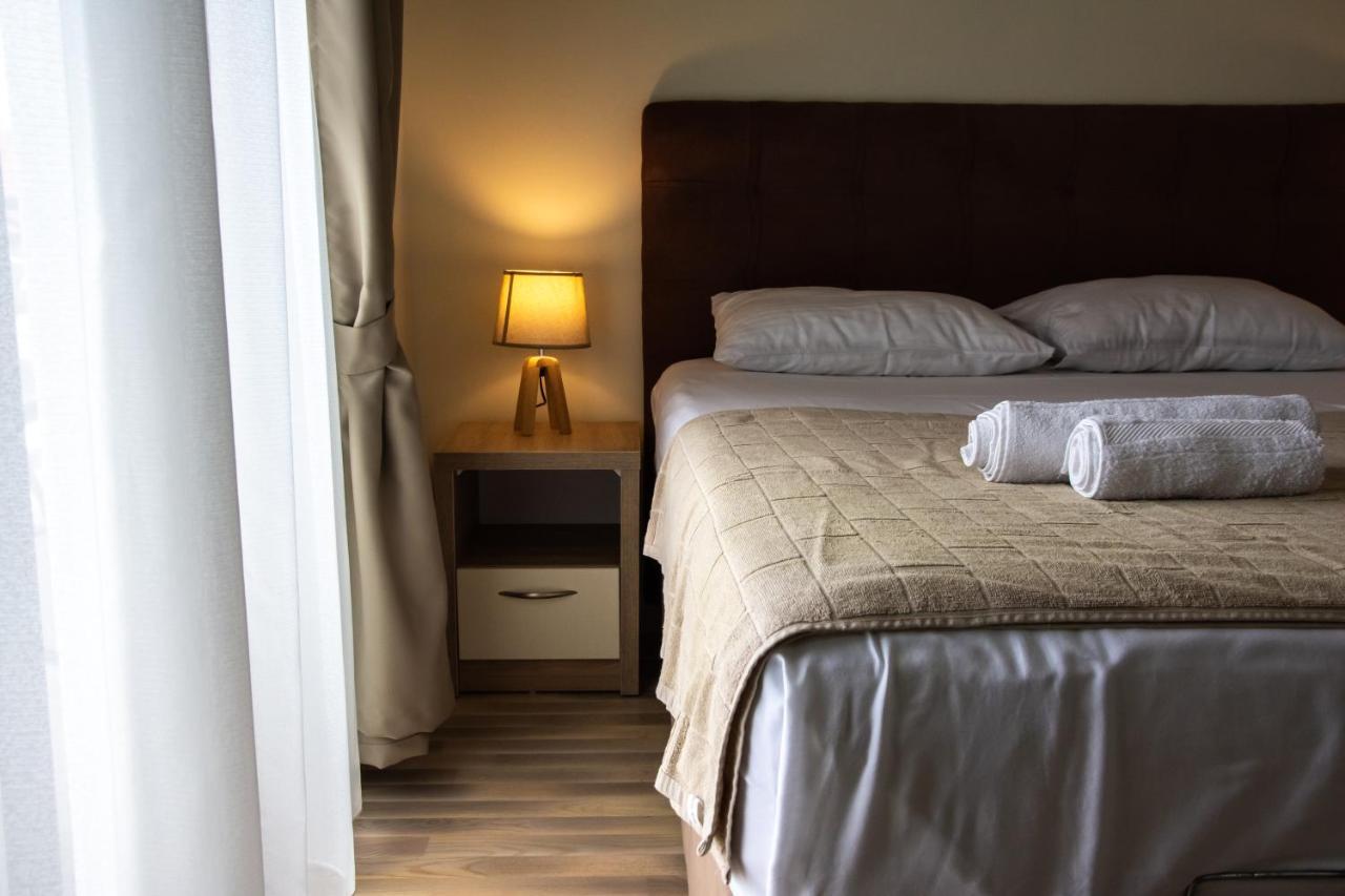 Ralux Apartman Tivat Ngoại thất bức ảnh